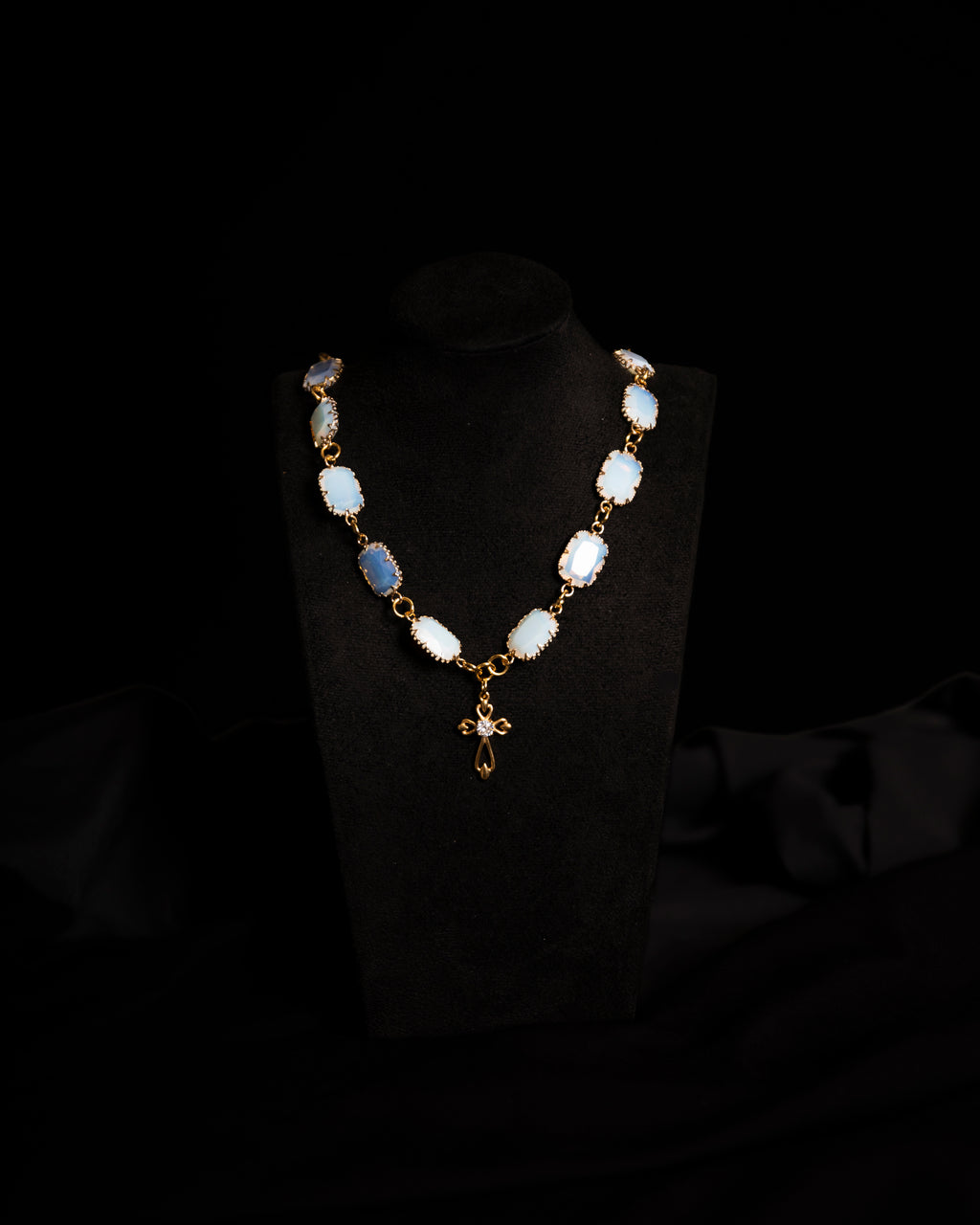 The Étoile Cross Necklace