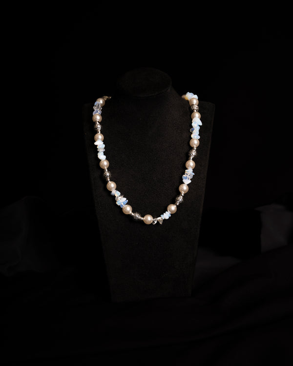 The Ivory Light Necklace