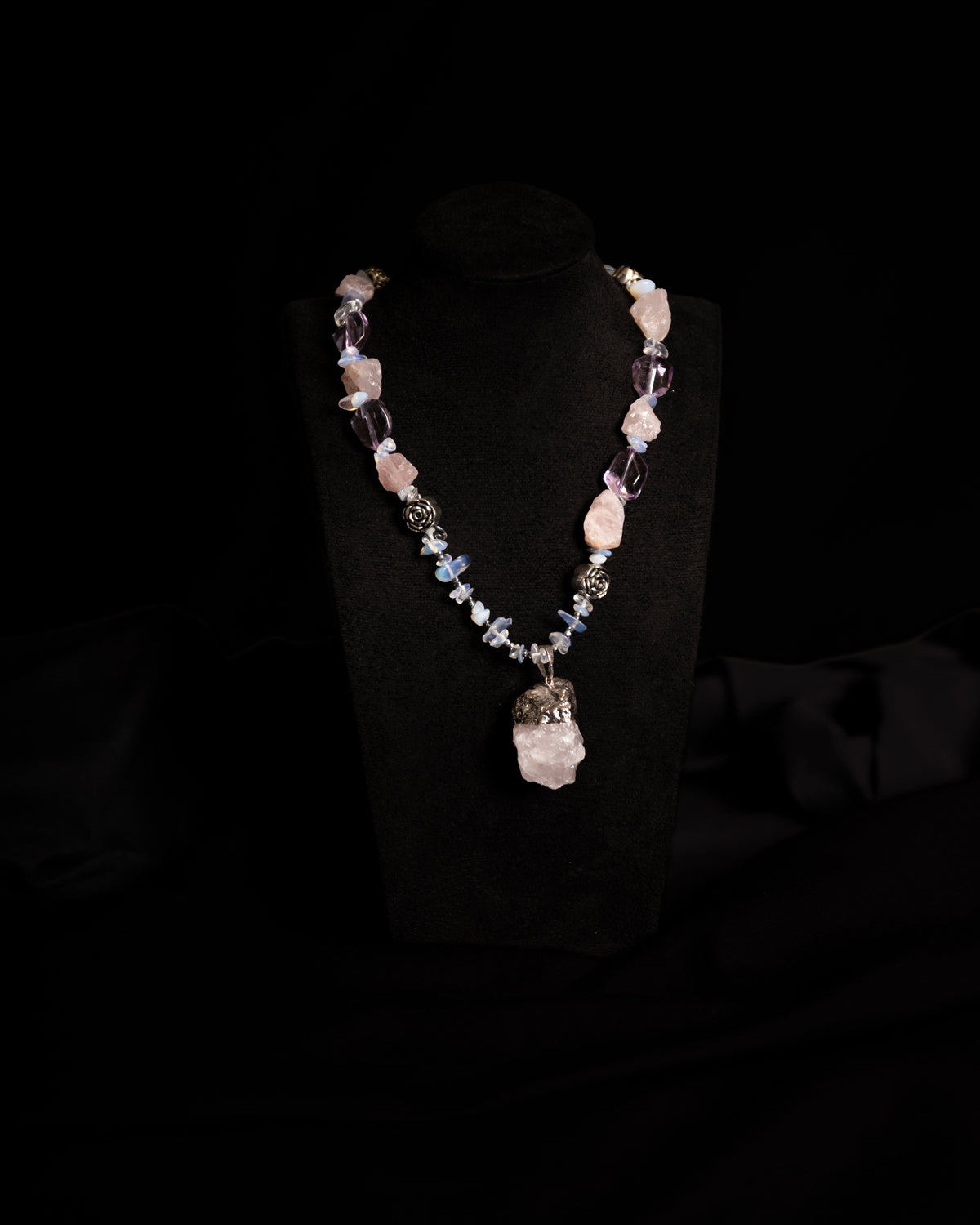 The Quartz Reverie Pendant