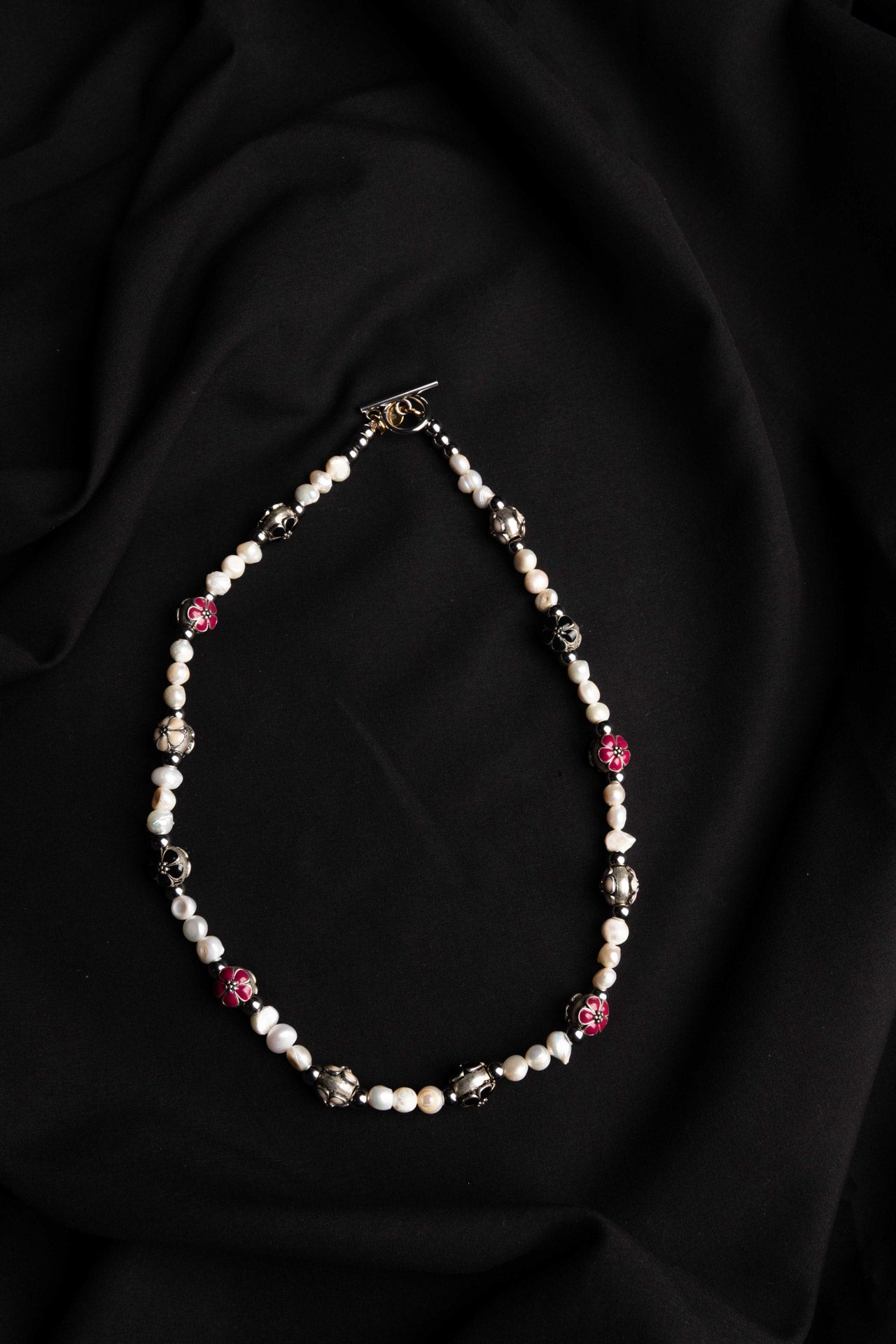 Freshwater Pearl & Rose´s Necklace — 1 of 1