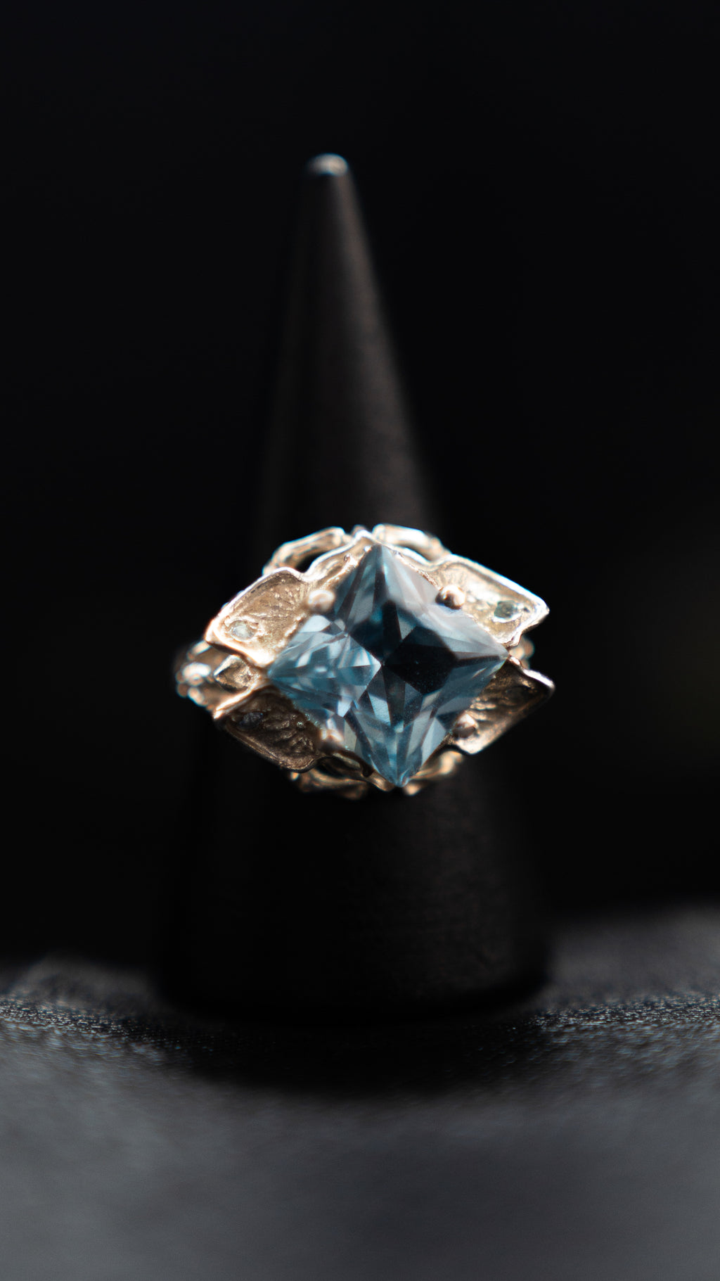 AZURE – Blue Princess-Cut Stone Silver Ring