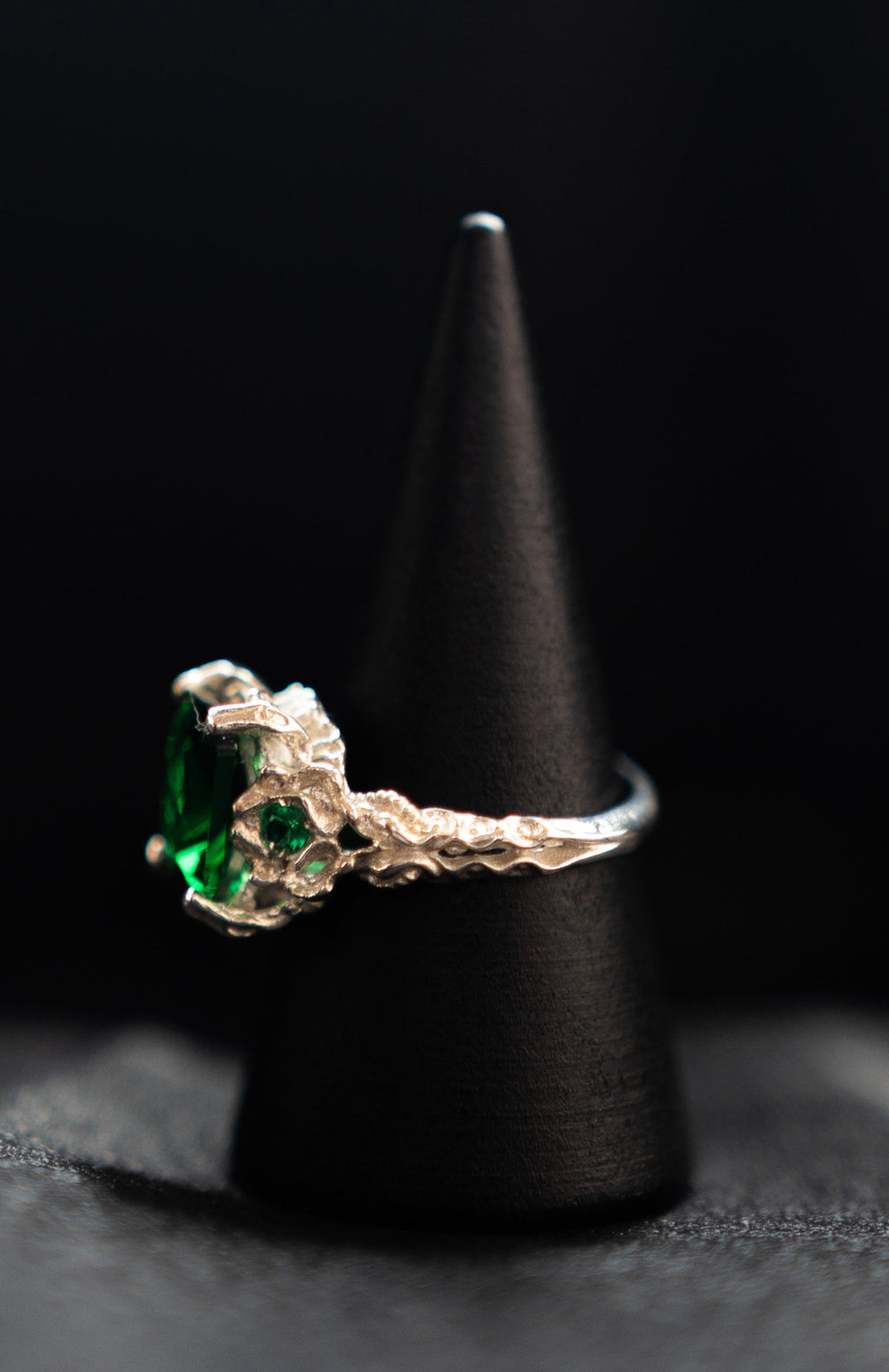 The Emerald Thicket – Green Gemstone Nature-Inspired Silver Ring