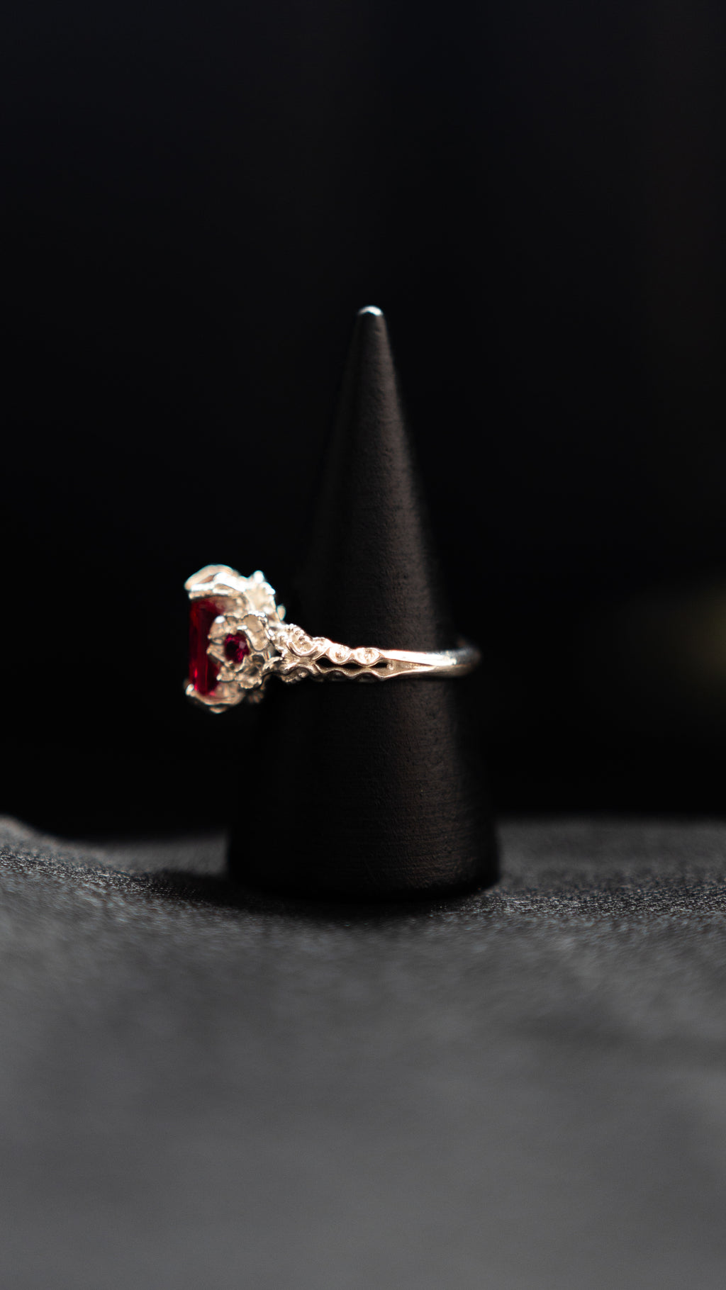 The Crimson Ember – Red Stone Gothic Silver Ring