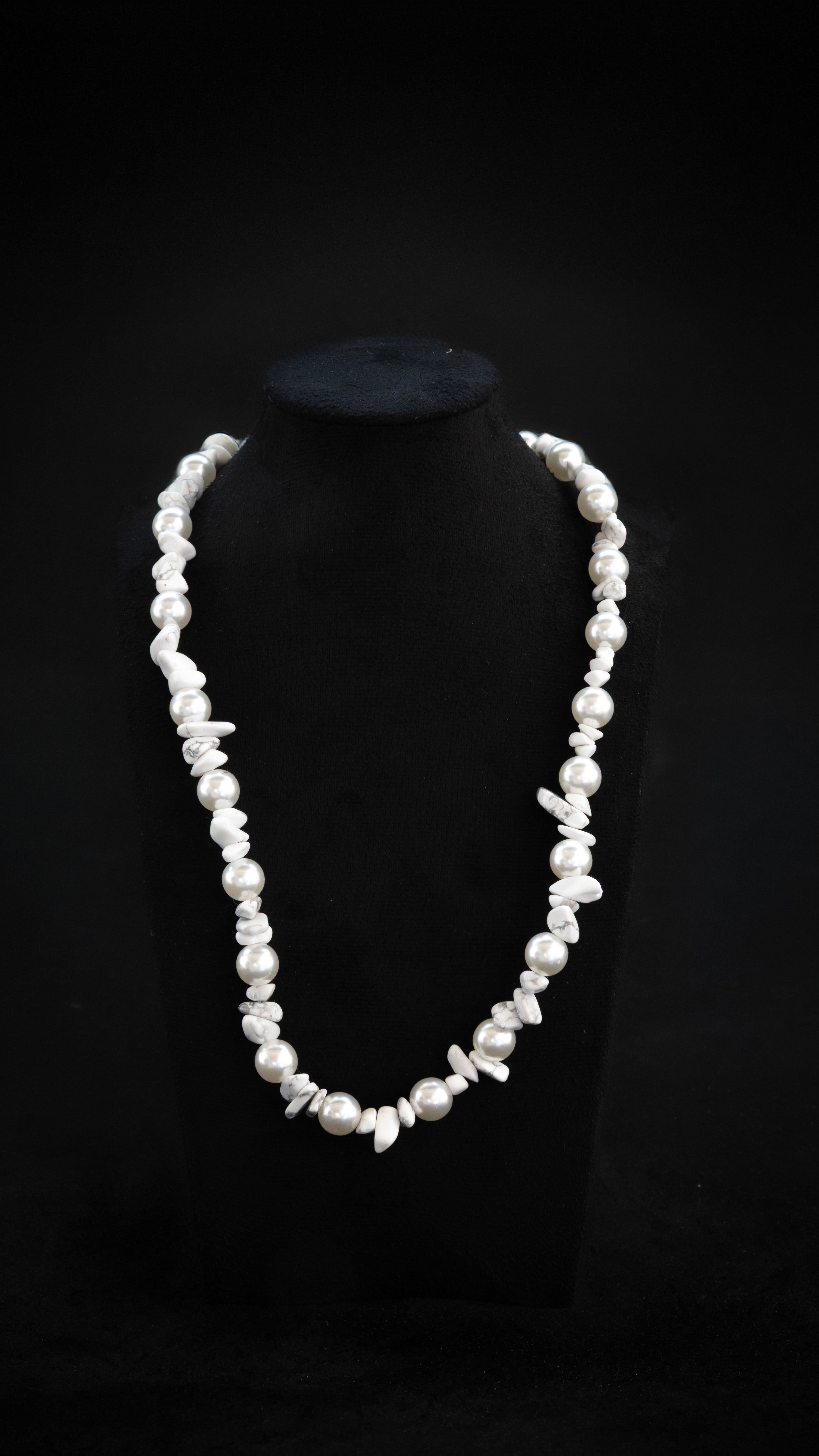 Ethereal Grace – Lightweight Elegant Necklace