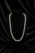 Vintage Pearl Necklace — 90s Luxe Edition