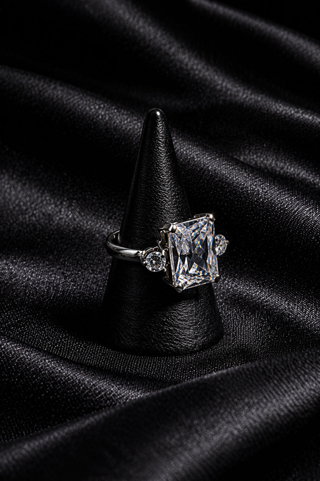 Lumière  Ring – Men's Zirconia Ring