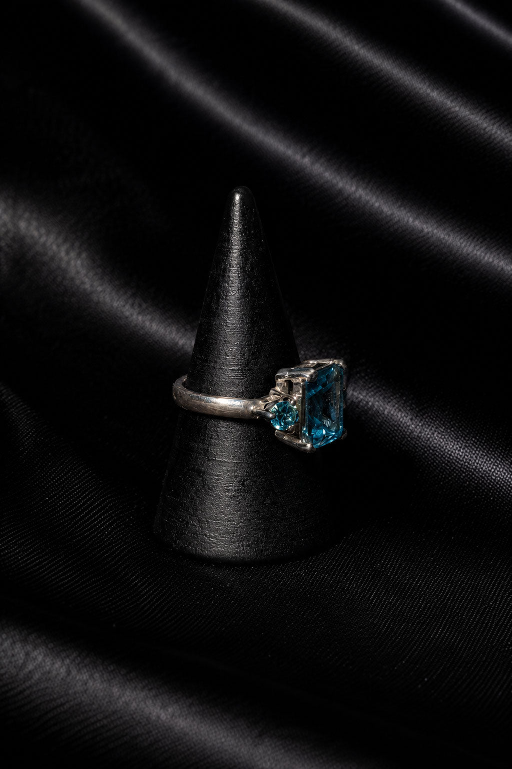 Aqua Lumière Zirconia Ring for Men